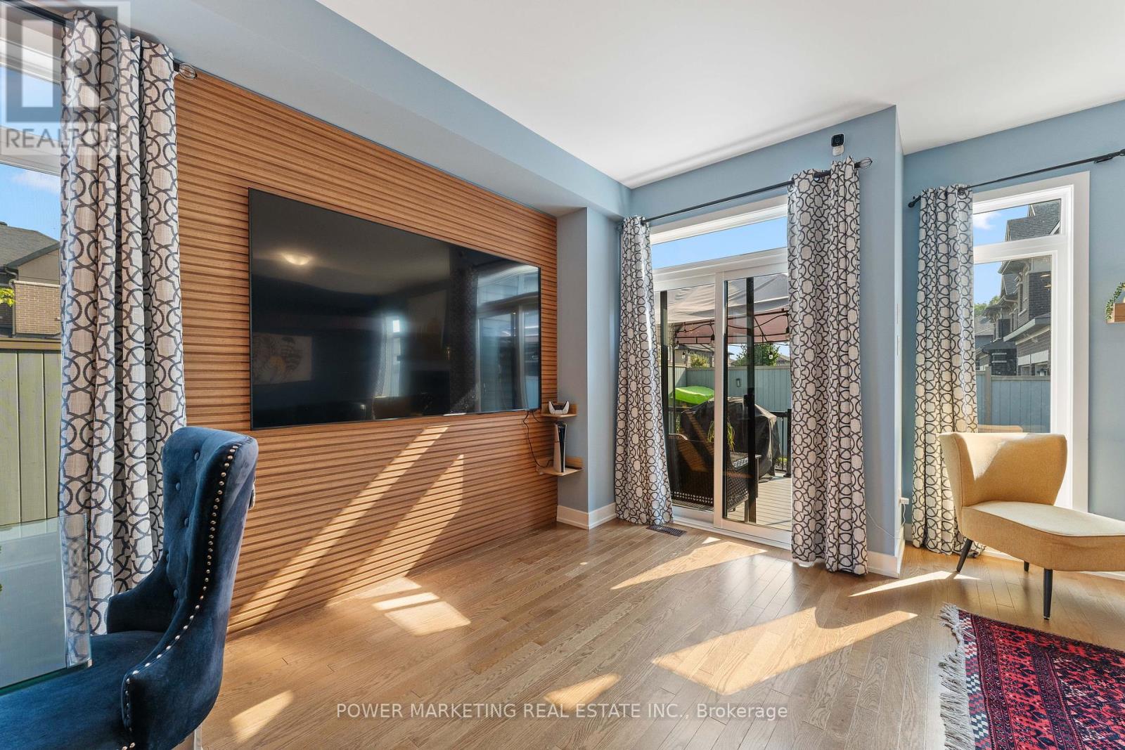 Photo 21 of 74 Finsbury Avenue, Ottawa ON