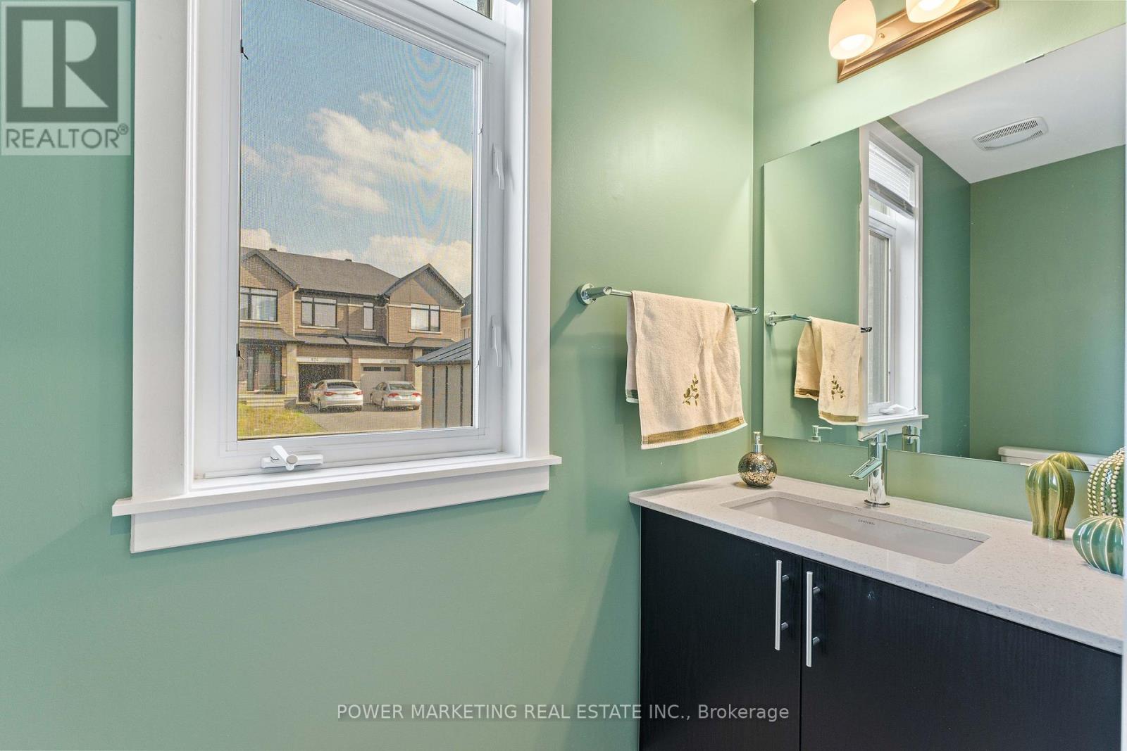 Photo 23 of 74 Finsbury Avenue, Ottawa ON