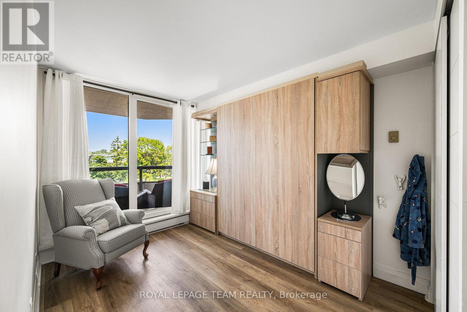 Photo 21 of 401 1510 Riverside Drive, Ottawa ON