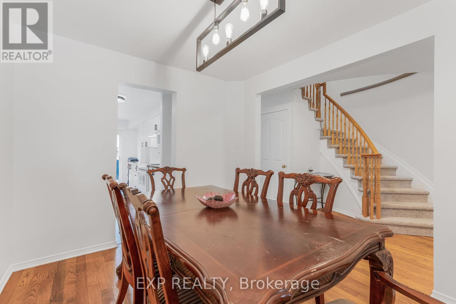 Photo 11 of 44 Tobermory Crescent, Ottawa ON