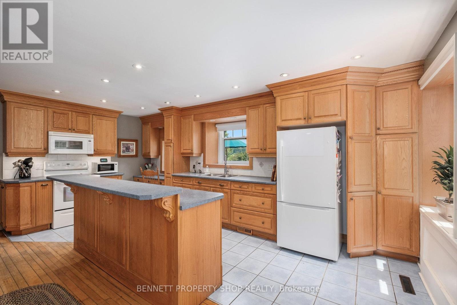 Photo 13 of 8085 County Road 29, Elizabethtownkitley ON