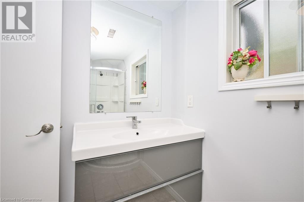 Photo 25 of 3958 23rd Street, Vineland ON