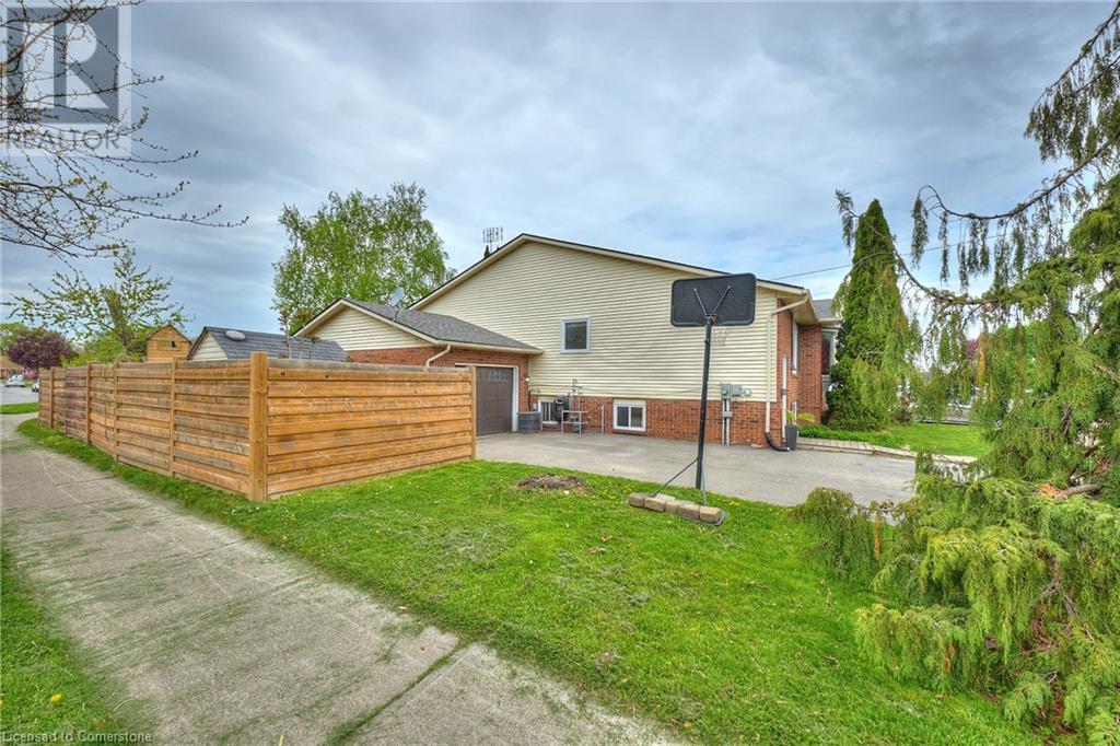 Photo 6 of 3958 23rd Street, Vineland ON