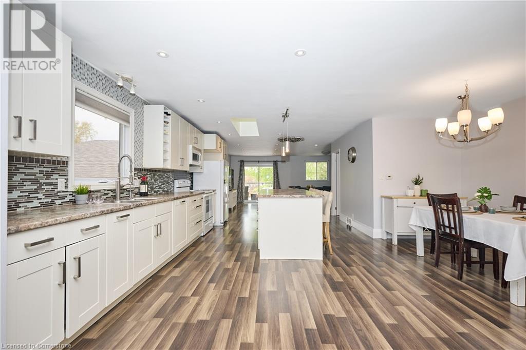 Photo 8 of 3958 23rd Street, Vineland ON