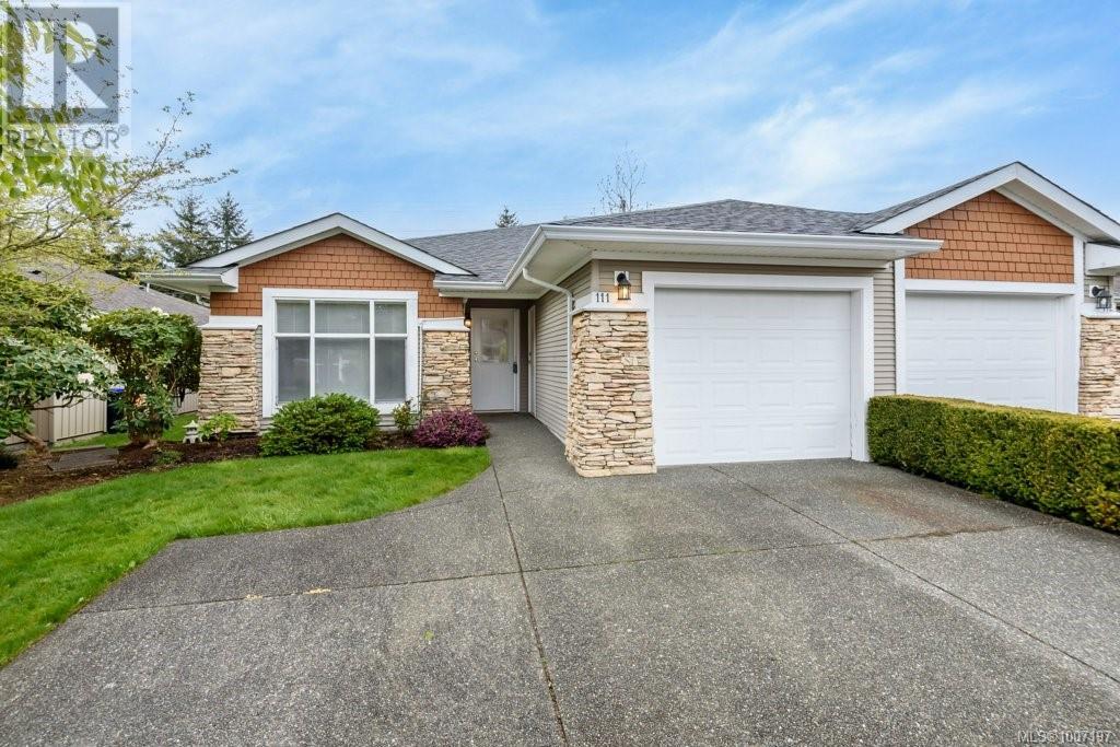 #111 1919 ST. ANDREWS PL - Image 1