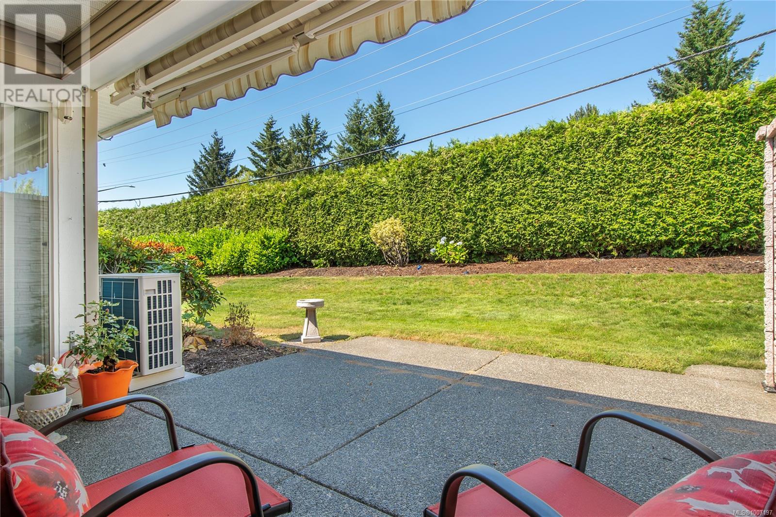 #111 1919 ST. ANDREWS PL - Image 27