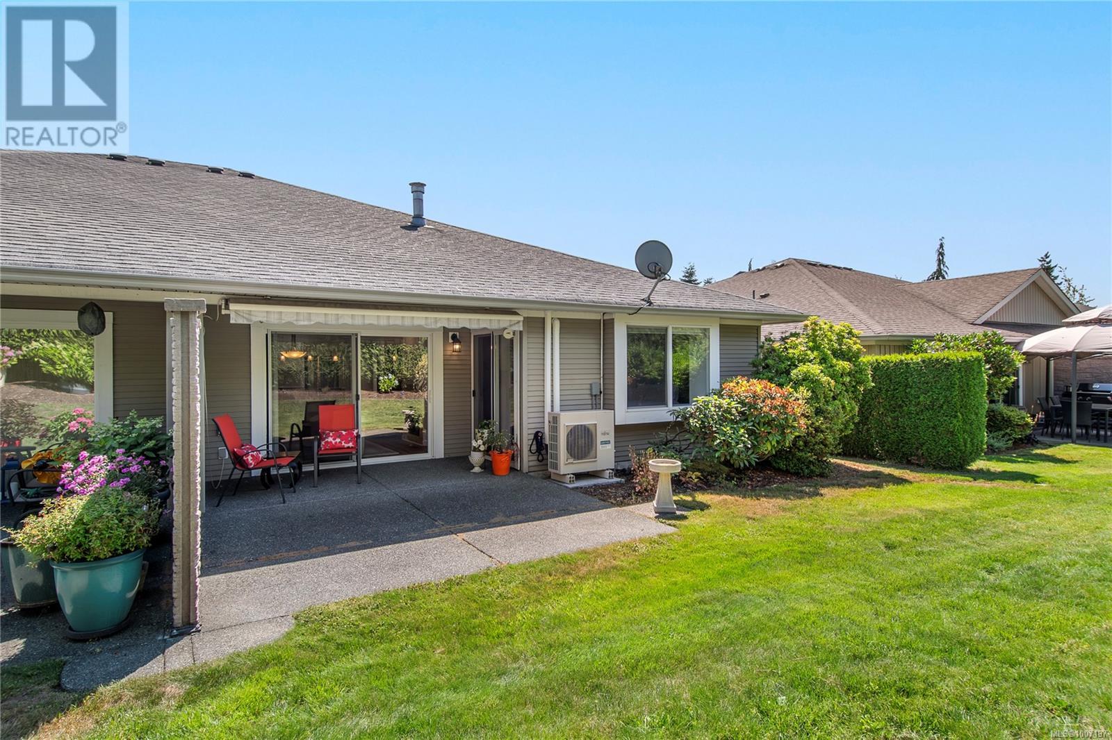 #111 1919 ST. ANDREWS PL - Image 29