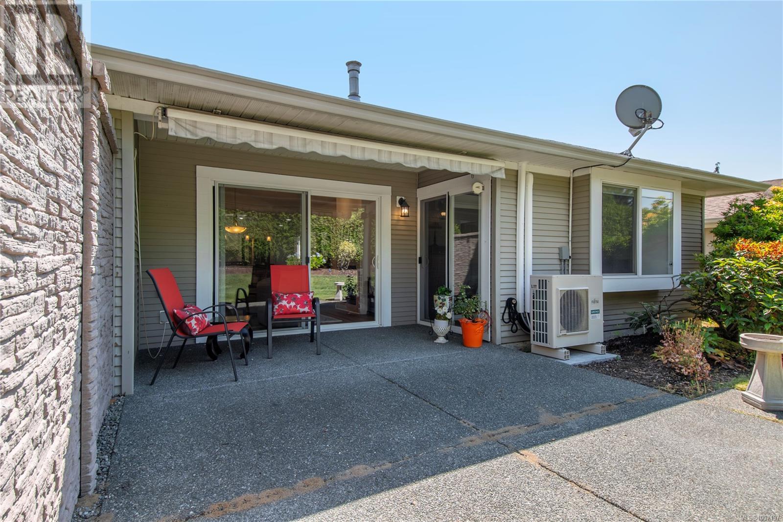 #111 1919 ST. ANDREWS PL - Image 28