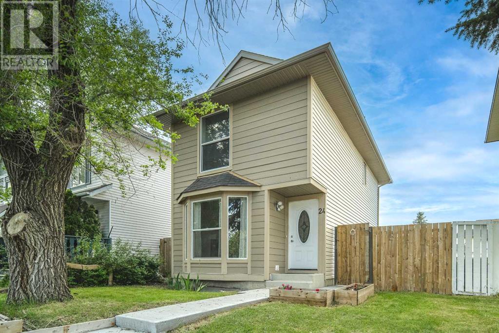 Single Family House for Sale in  Edgeburn Crescent NW Edgemont Calgary 