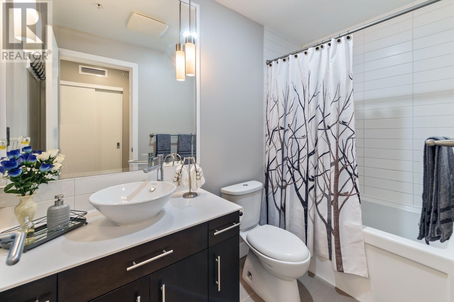 307 2040 Springfield Road, Kelowna