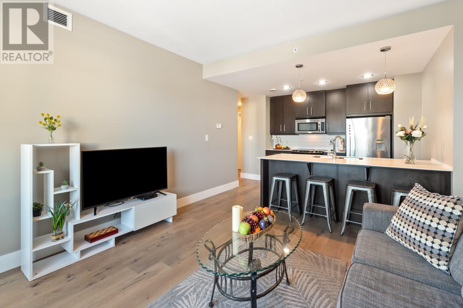 307 2040 Springfield Road, Kelowna