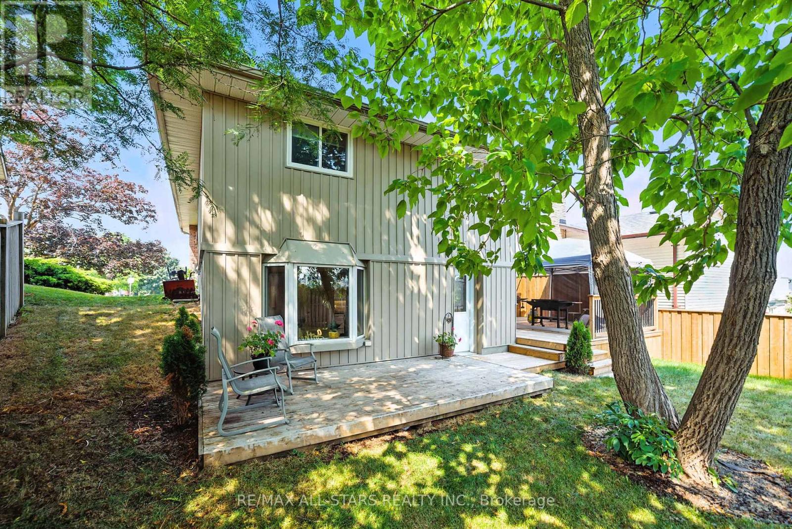 Photo 5 of 3 Lakeview Drive, Scugog ON