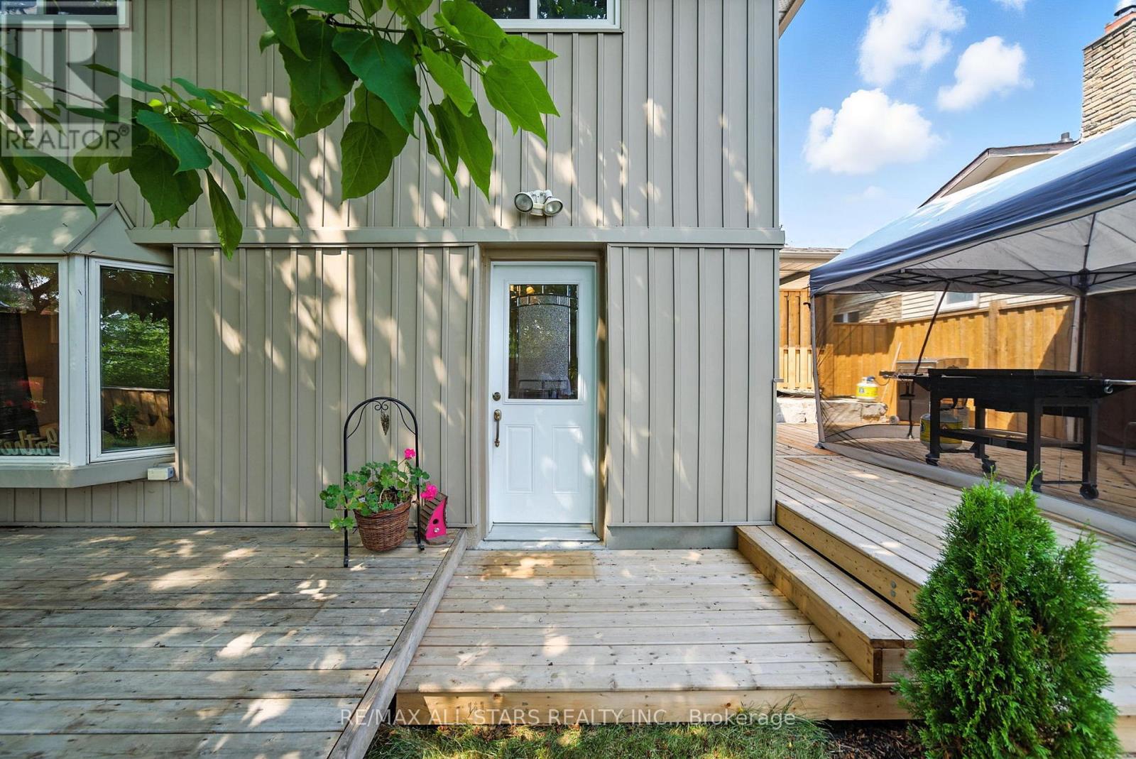Photo 17 of 3 Lakeview Drive, Scugog ON