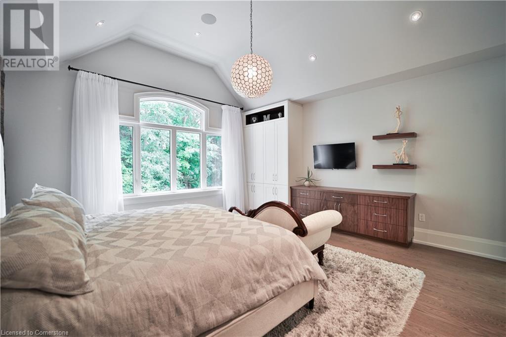 Photo 23 of 298 Shoreview Road, Burlington ON