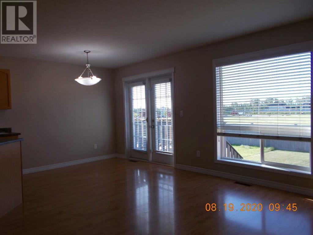 Photo 6 of 10329 70 Avenue, Grande Prairie AB