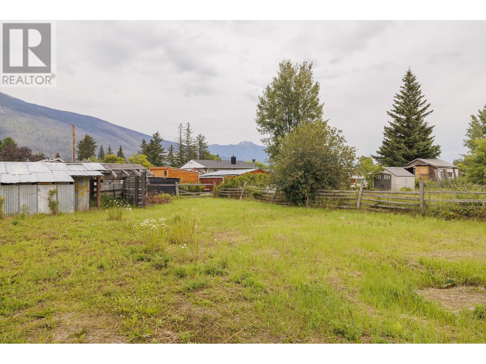 874 3RD AVENUE, McBride
