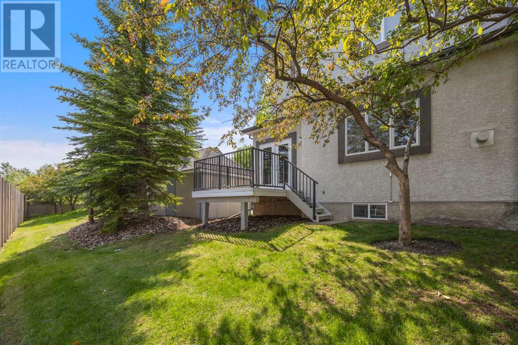 Single Family House for Sale in  Simcoe Place SW Signal Hill Calgary 