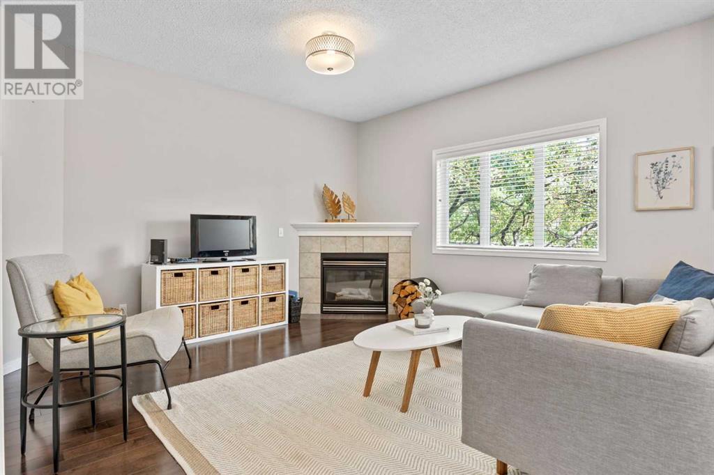Single Family House for Sale in  Simcoe Place SW Signal Hill Calgary 