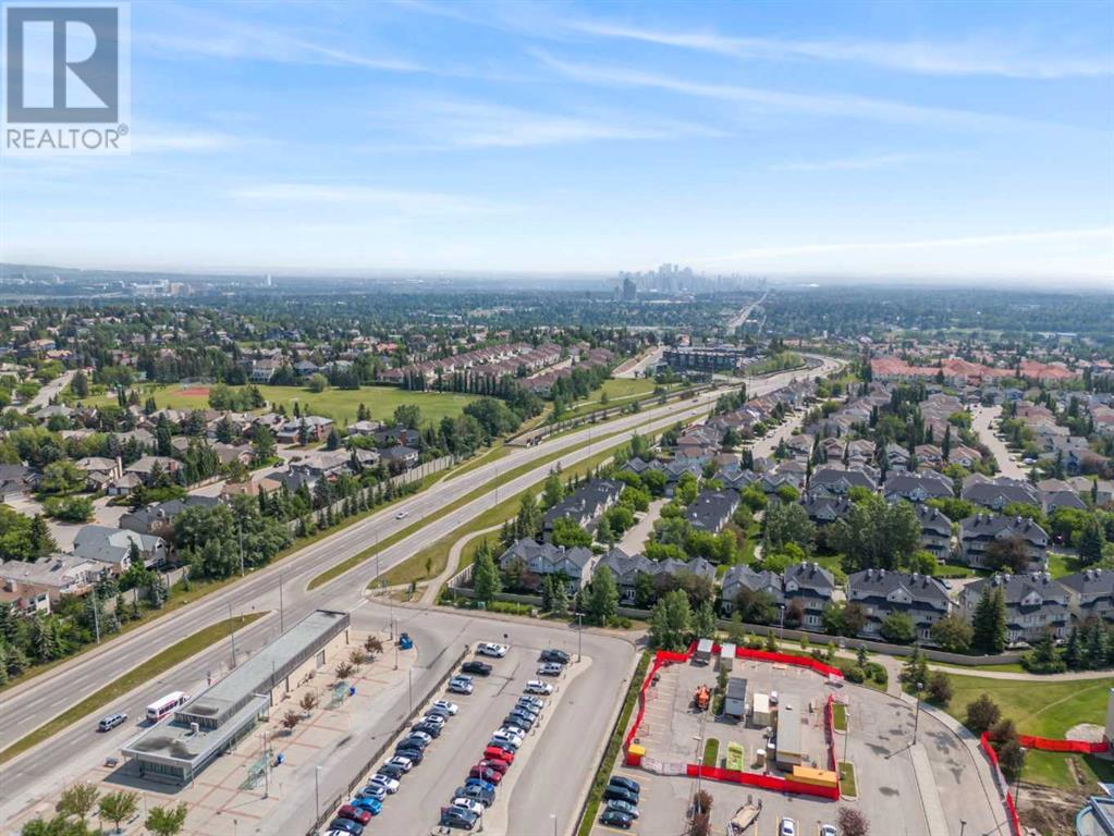 Single Family House for Sale in  Simcoe Place SW Signal Hill Calgary 