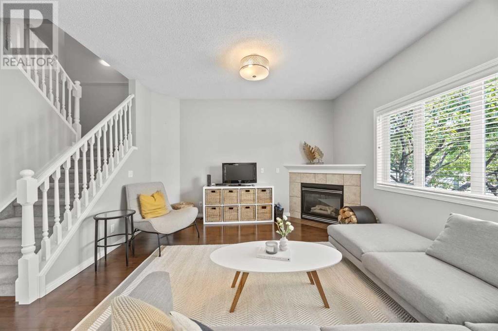 Single Family House for Sale in  Simcoe Place SW Signal Hill Calgary 