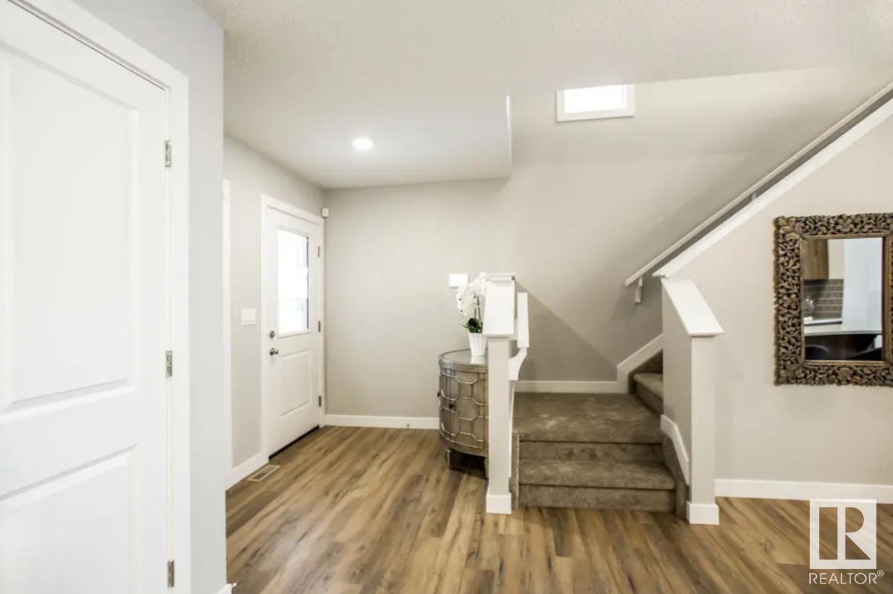 Photo 11 of 315 26 St Sw Sw, Edmonton AB