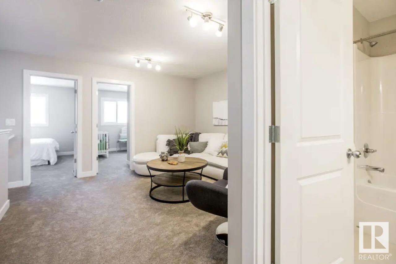 Photo 14 of 315 26 St Sw Sw, Edmonton AB