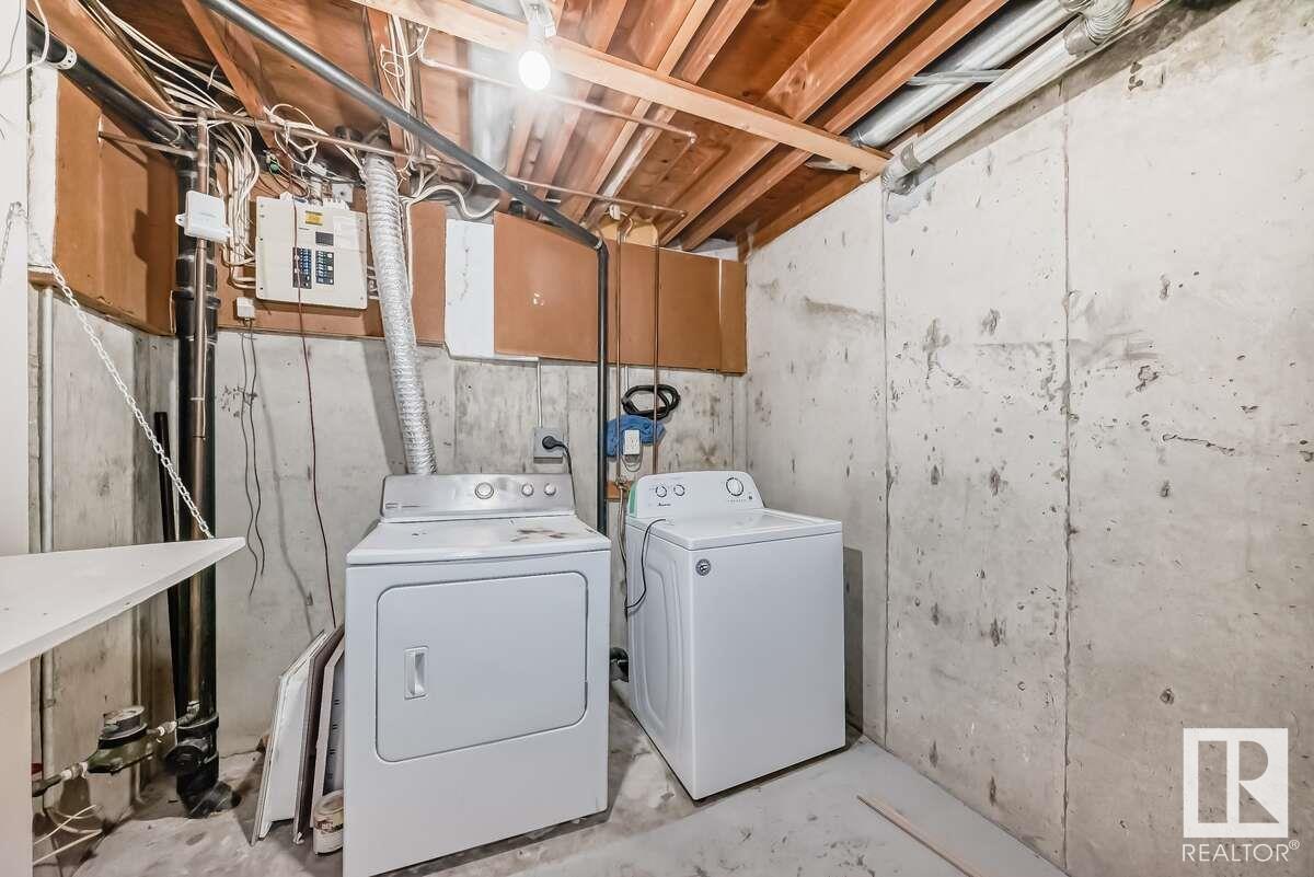 Photo 32 of 1259 Hooke Rd Nw, Edmonton AB