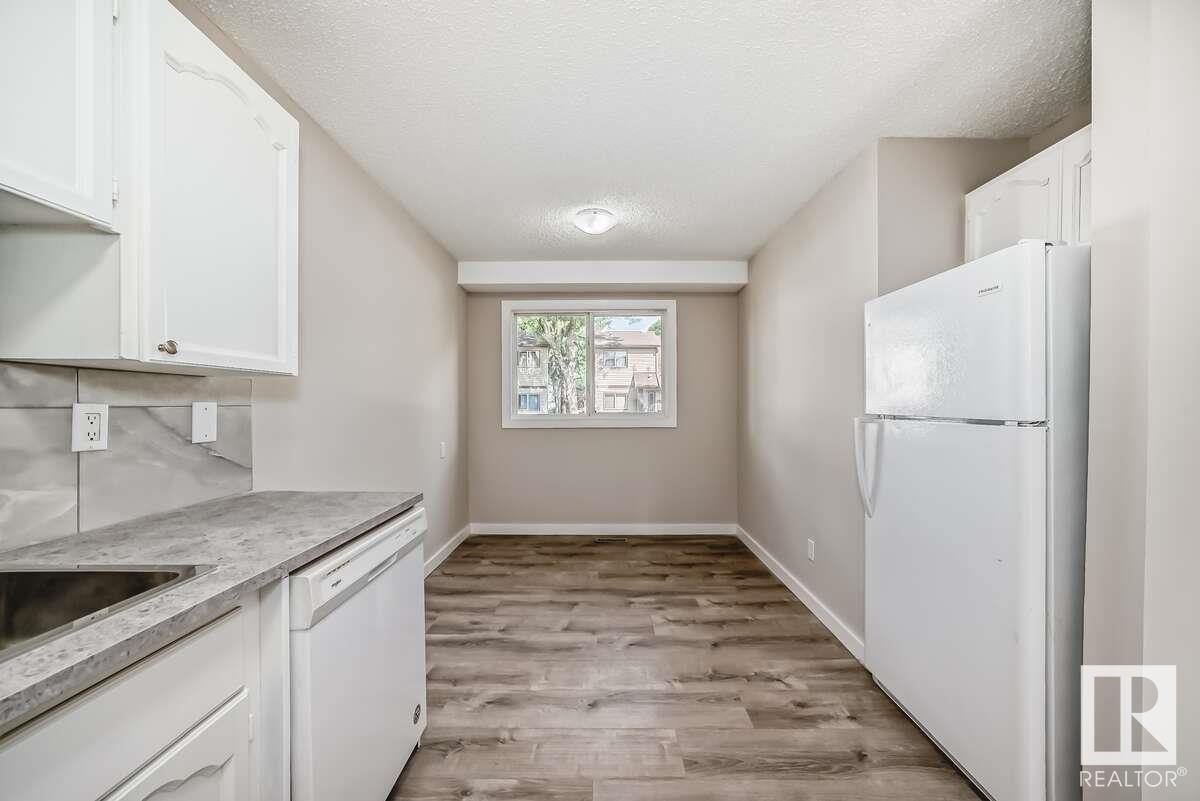 Photo 21 of 1259 Hooke Rd Nw, Edmonton AB