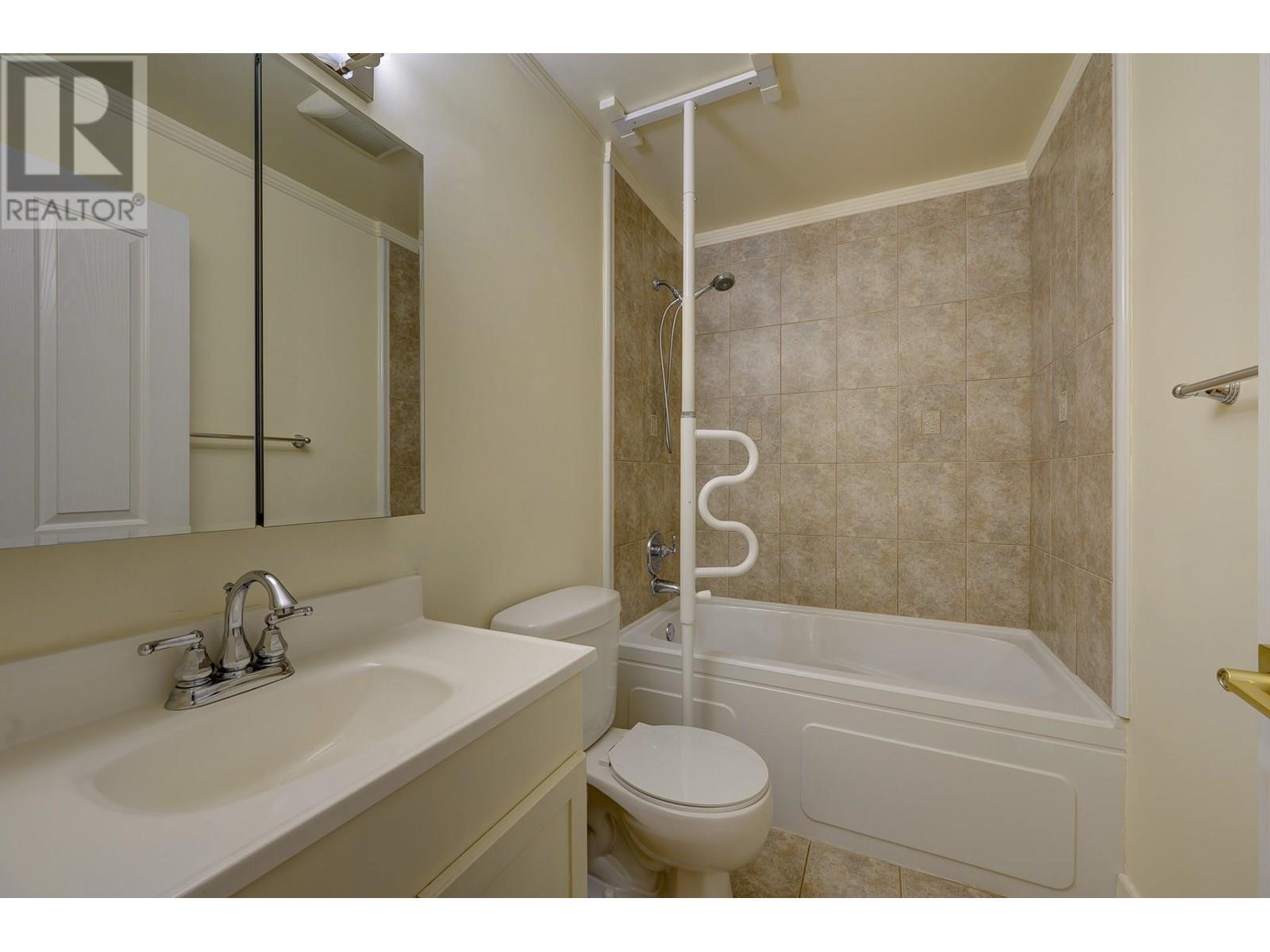 4761 BIRCH Lane, Barriere
