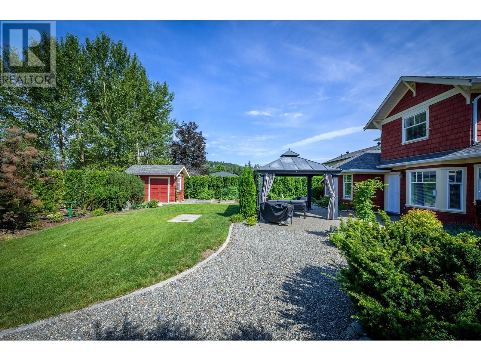 4761 BIRCH Lane, Barriere