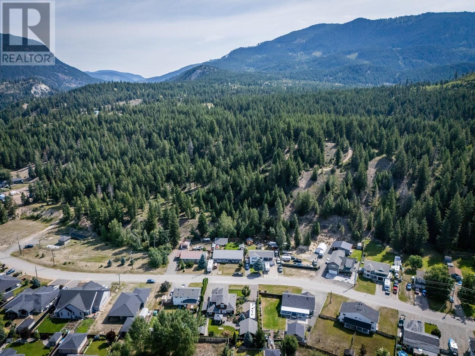 4761 BIRCH Lane, Barriere
