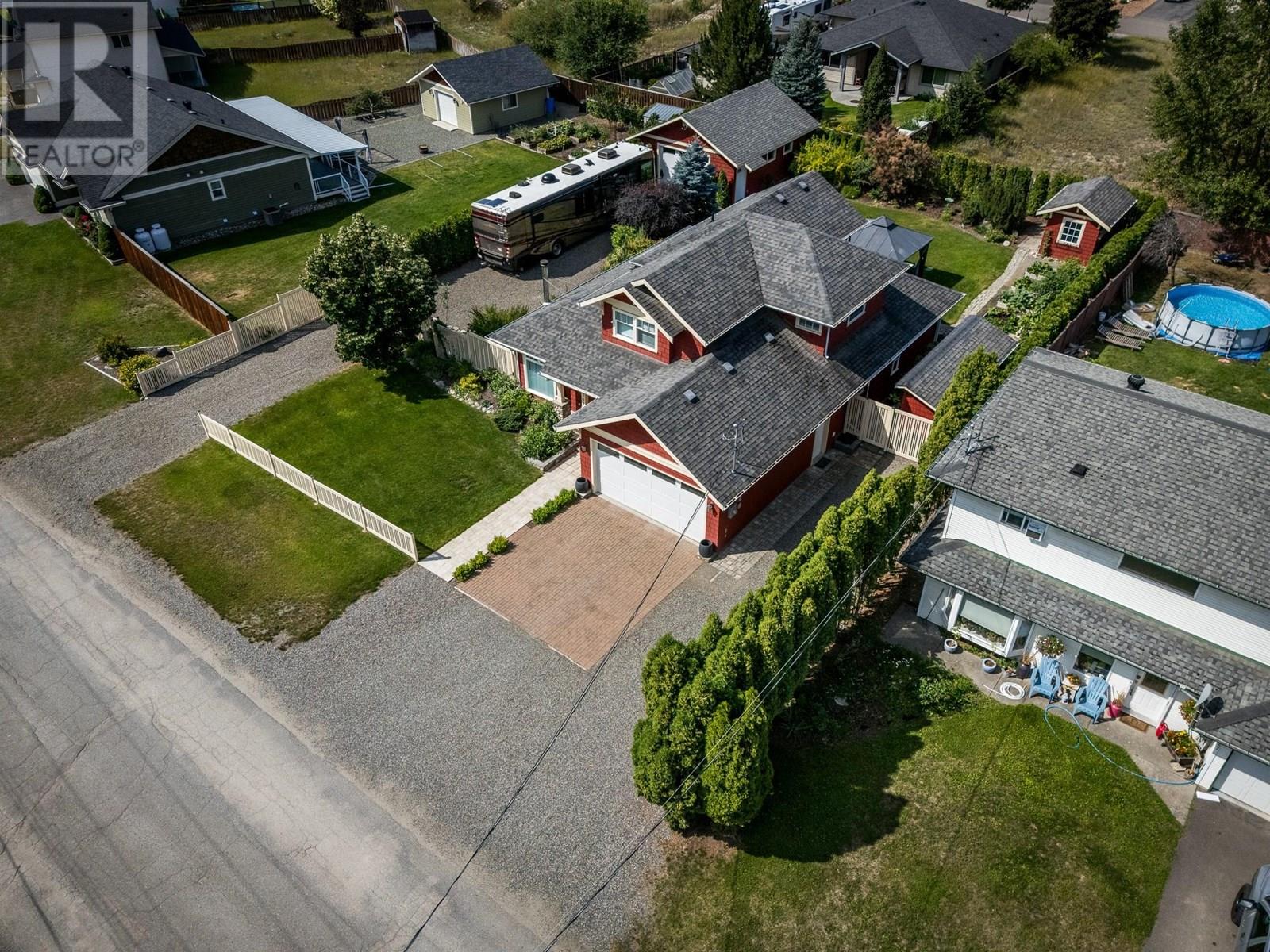 4761 BIRCH Lane, Barriere