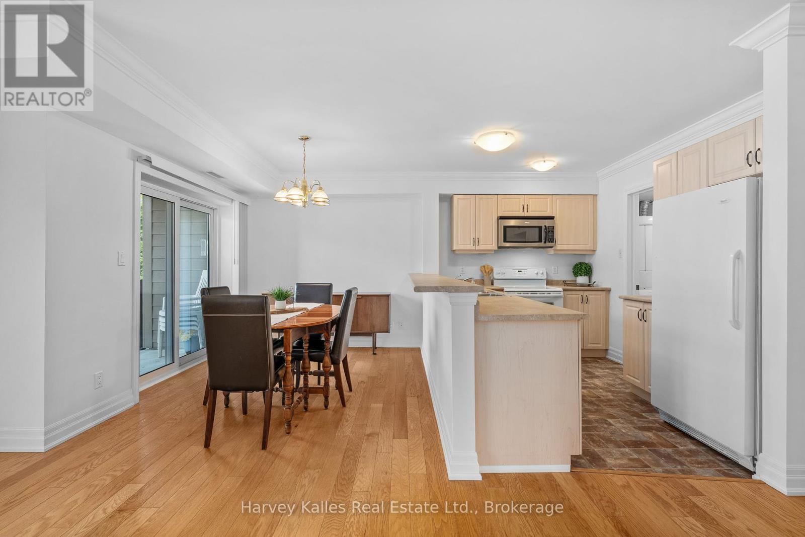 Photo 25 of 205 26 Dairy Lane, Huntsville ON