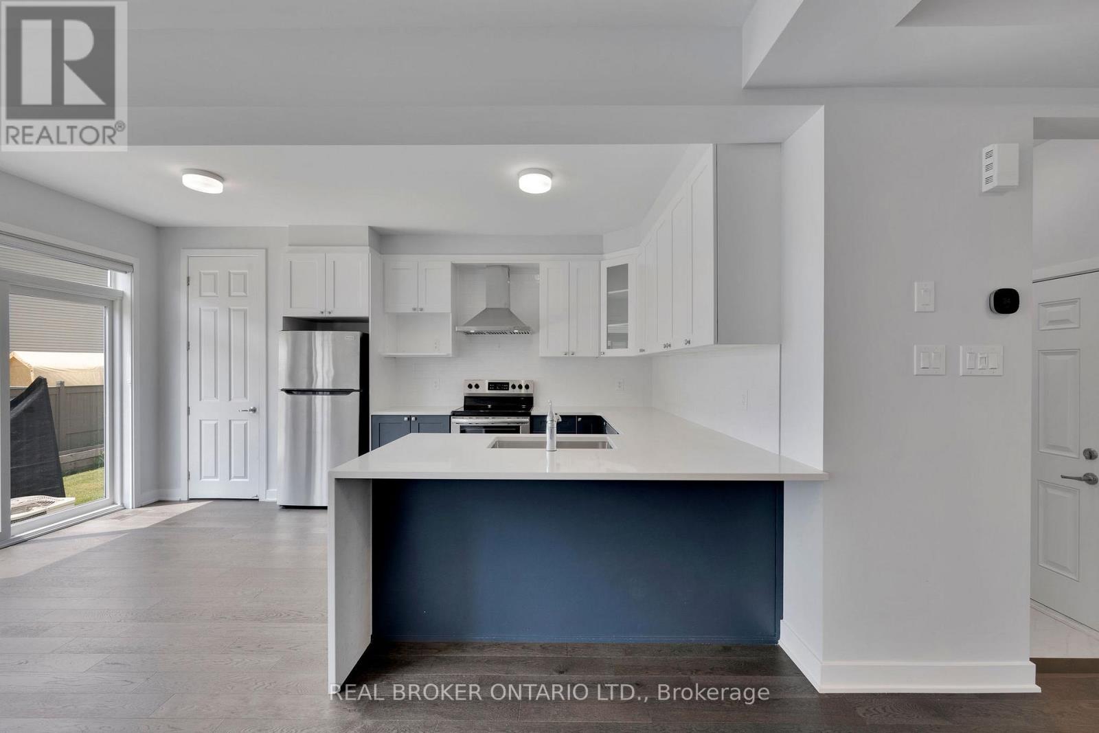 Photo 10 of 2123 Winsome Terrace, Ottawa ON