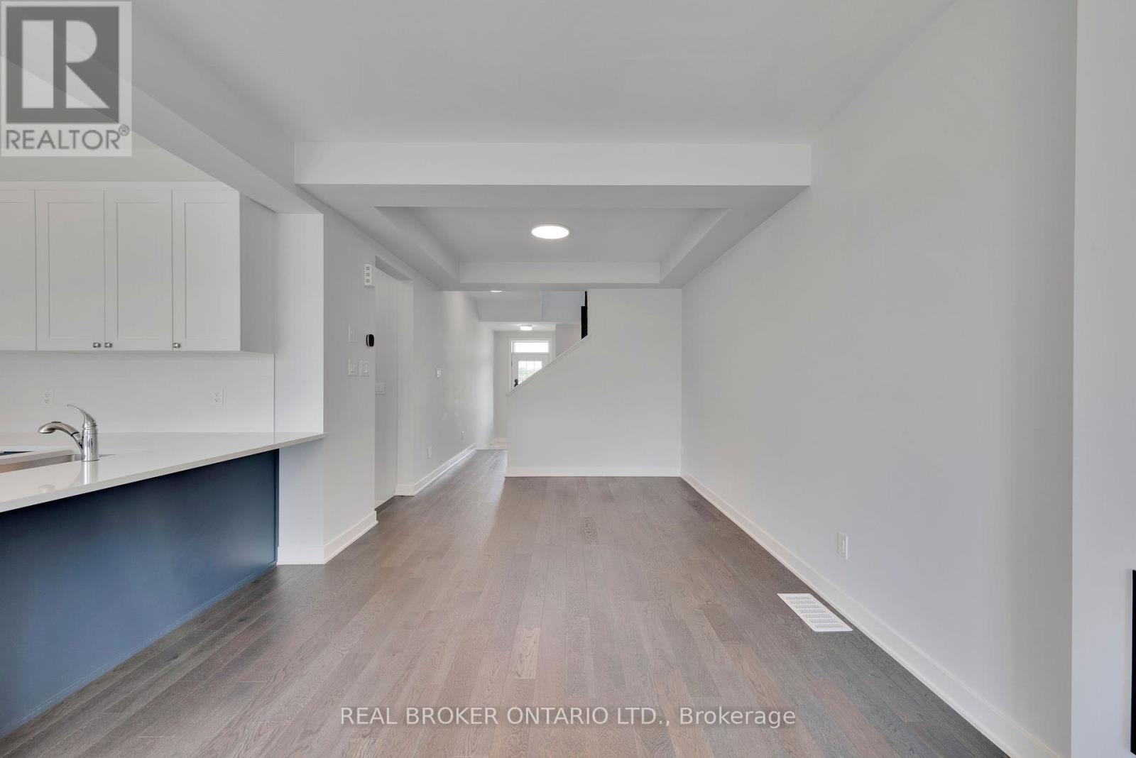 Photo 6 of 2123 Winsome Terrace, Ottawa ON