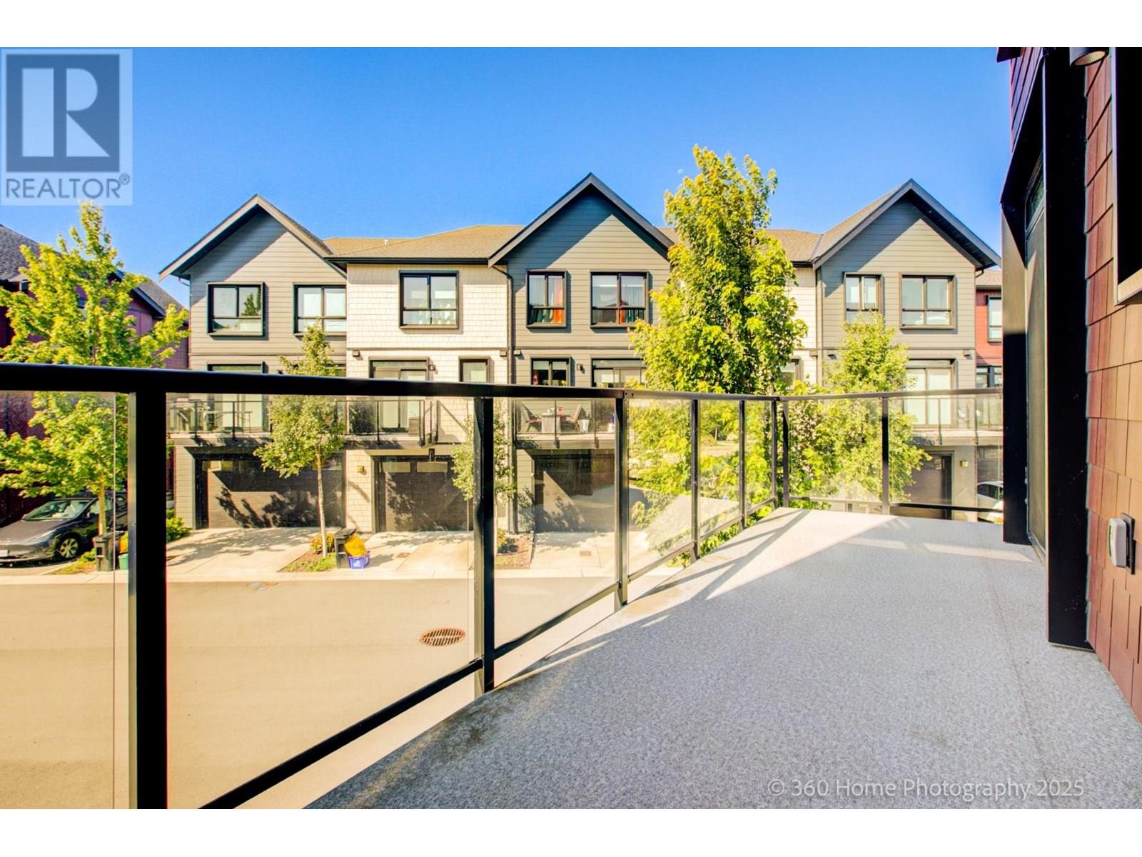 Photo 17 of 223 4738 Hemlock Way, Tsawwassen BC