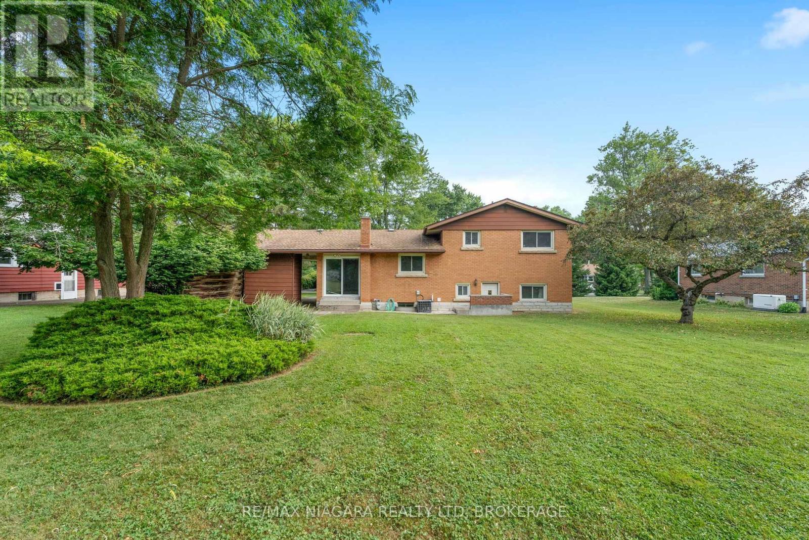 Photo 12 of 3759 Highland Drive, Fort Erie ON