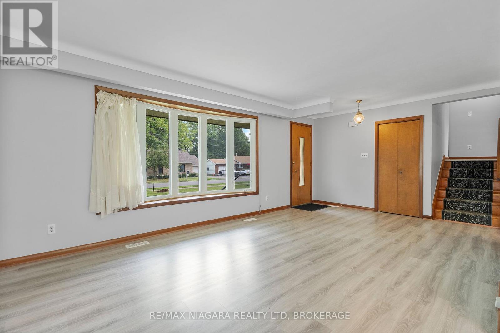 Photo 26 of 3759 Highland Drive, Fort Erie ON