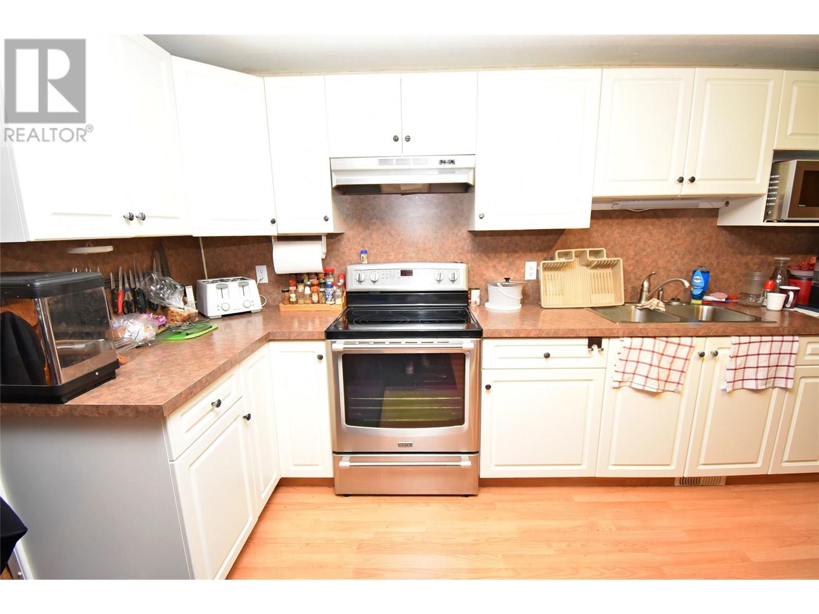 5741 Scott Road, Falkland