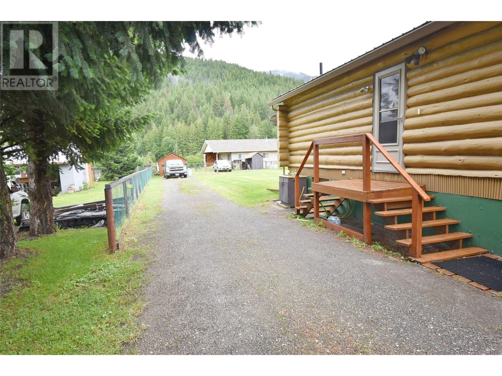 5741 Scott Road, Falkland