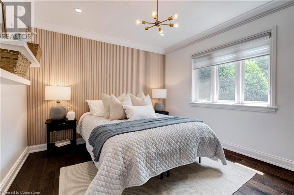Photo 12 of 640 George Street, Burlington ON