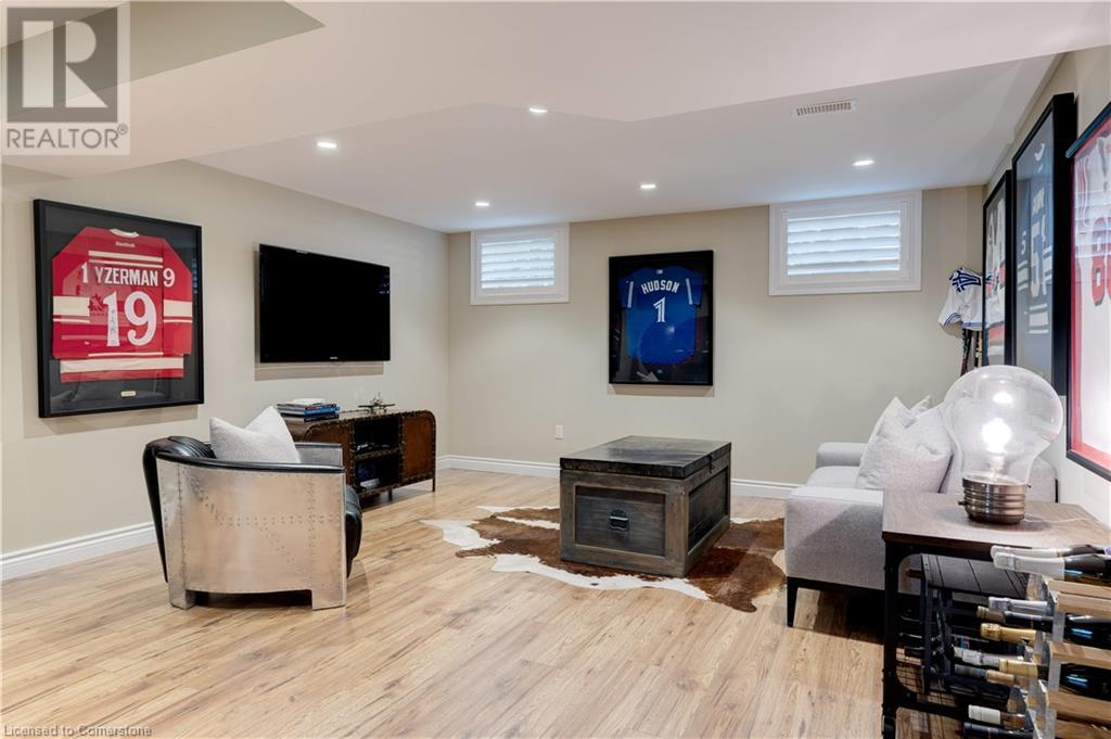 Photo 25 of 640 George Street, Burlington ON