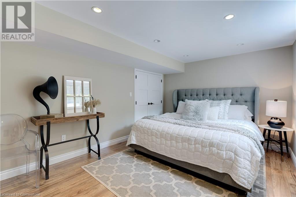 Photo 26 of 640 George Street, Burlington ON