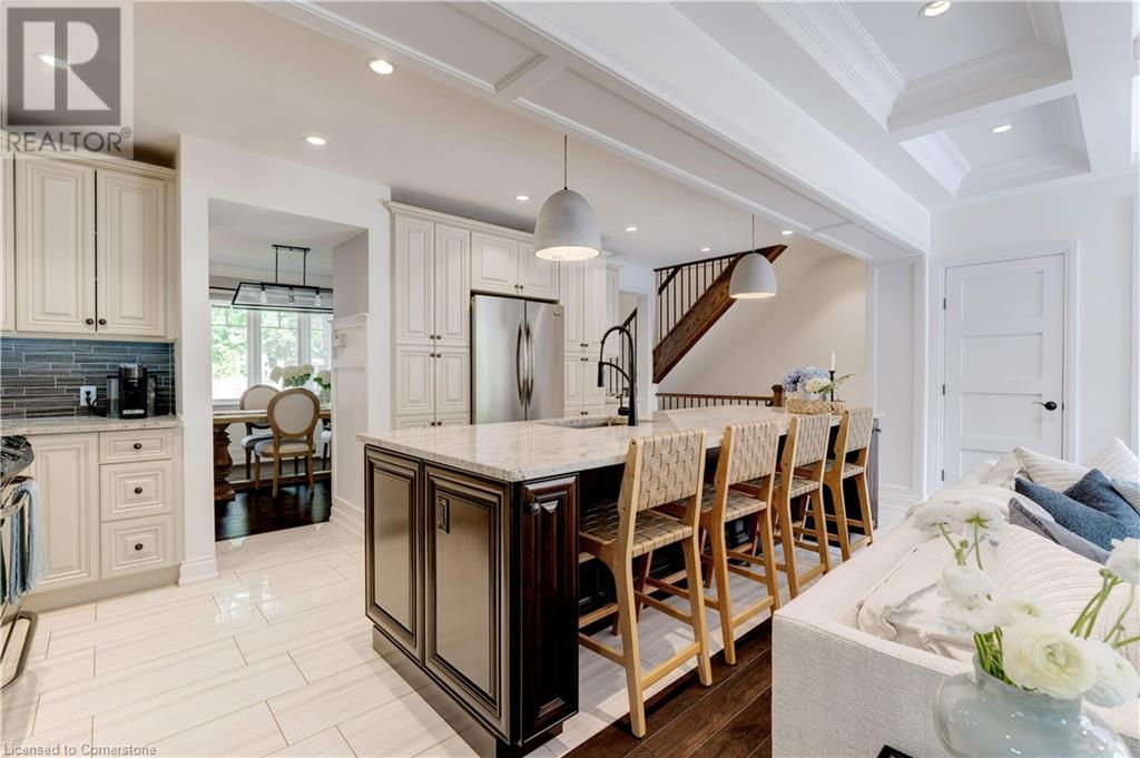 Photo 7 of 640 George Street, Burlington ON