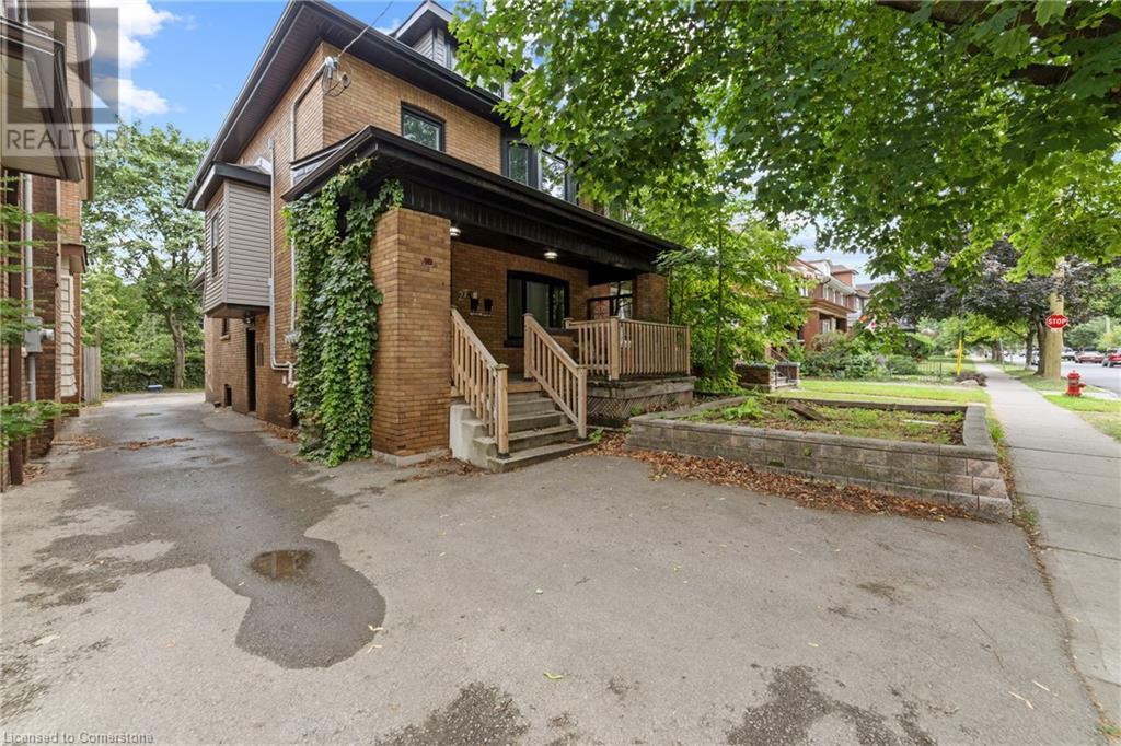 Photo 2 of 27 Melrose Avenue S, Hamilton ON