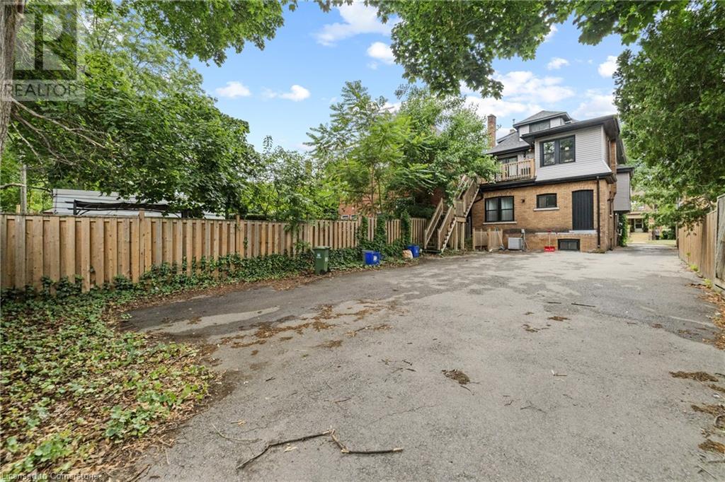 Photo 21 of 27 Melrose Avenue S, Hamilton ON