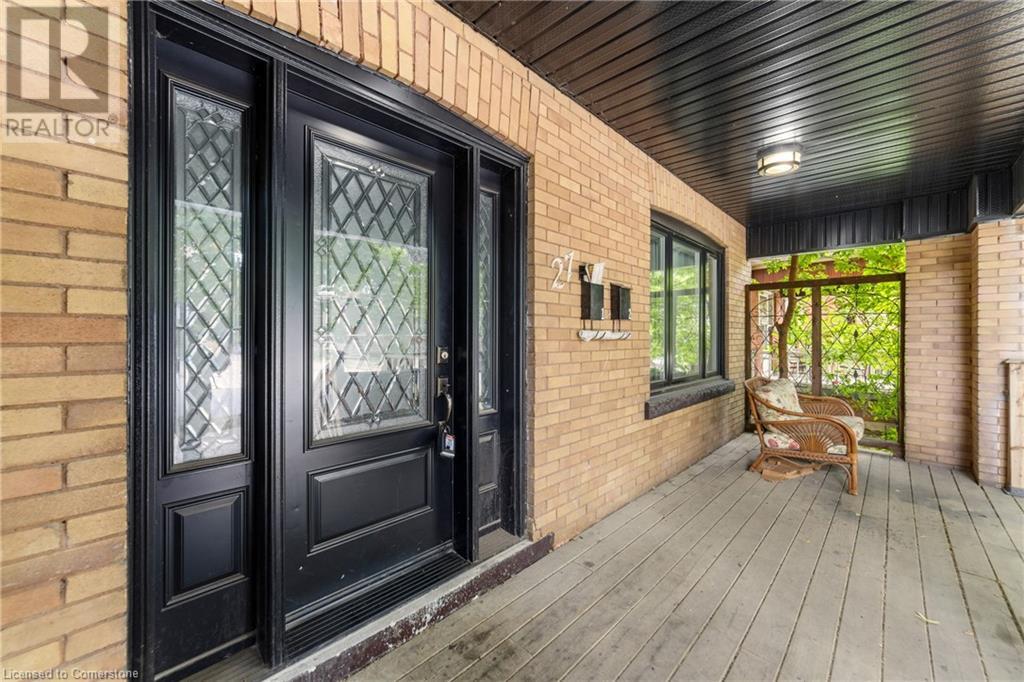 Photo 3 of 27 Melrose Avenue S, Hamilton ON