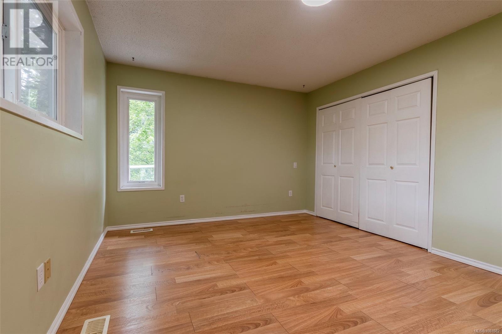 Photo 12 of 6011 Mary St, Duncan BC