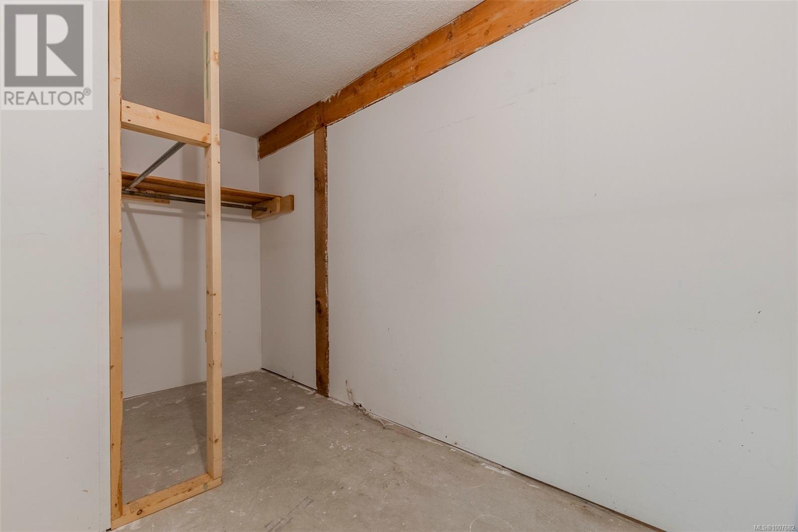 Photo 21 of 6011 Mary St, Duncan BC
