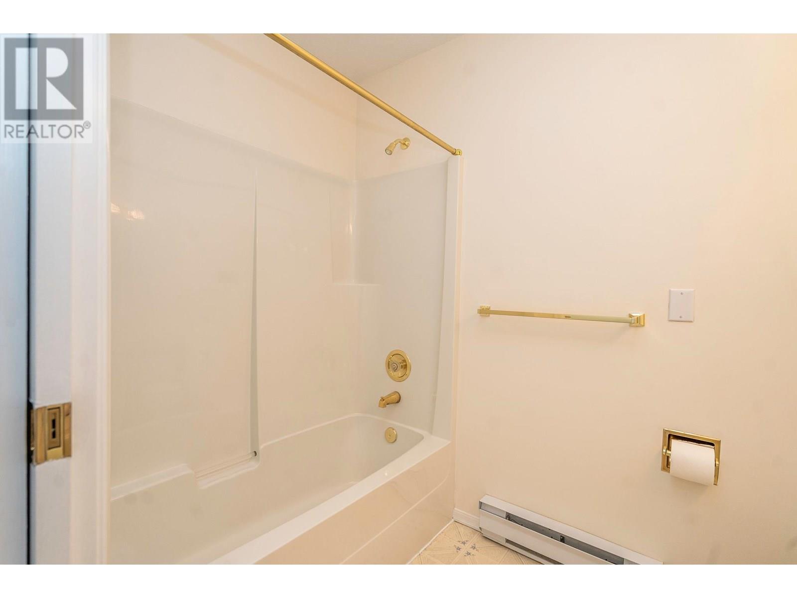 Photo 11 of 877 Klo Road Unit 210, Kelowna BC
